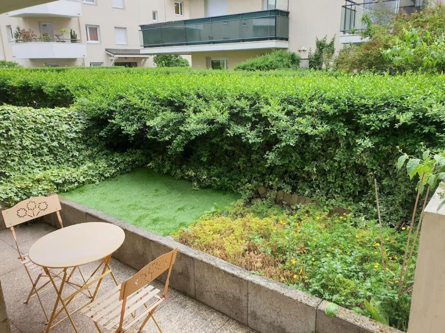 Апартаменты 62 M2 Rez De Jardin, Terrasse , 6 Lits Et Parking Анси Экстерьер фото